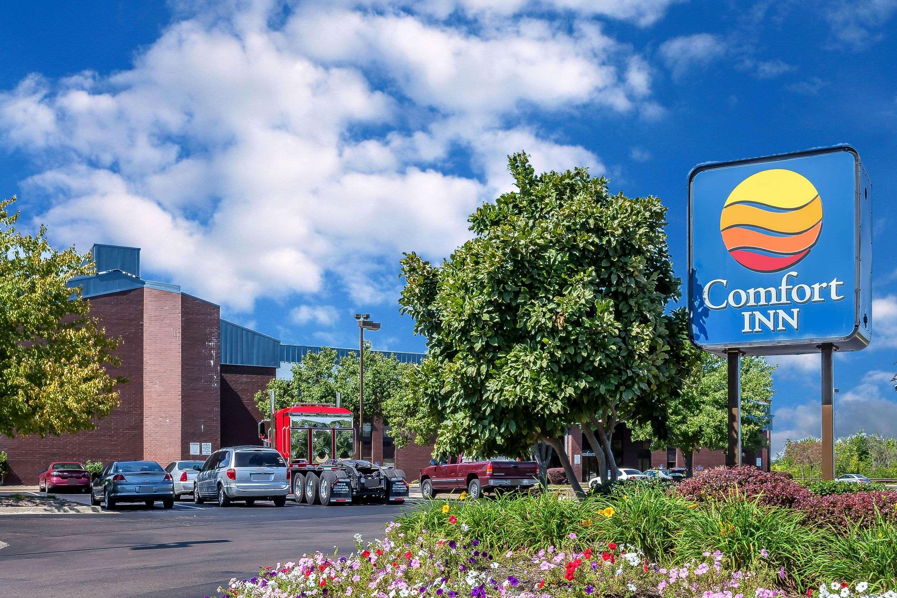 Comfort Inn Canton - Hall Of Fame Hotel Exterior photo
