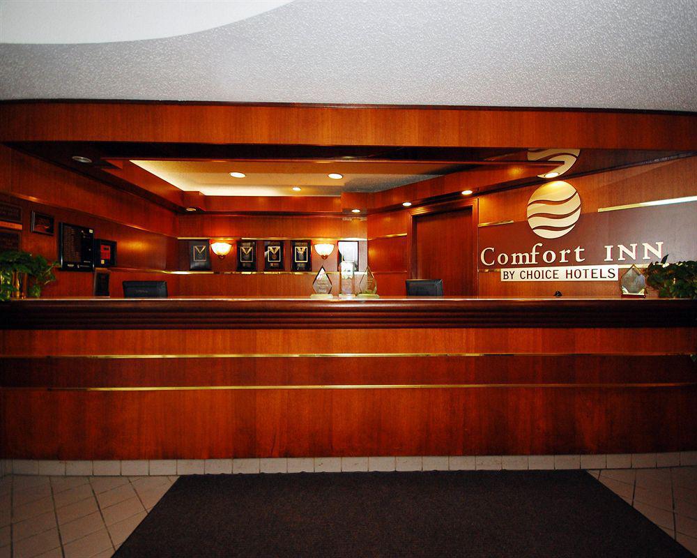 Comfort Inn Canton - Hall Of Fame Hotel Interior photo